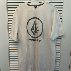 Volcom Men’s XL SS T Shirt.  With reverse logo on front.  Excellent condition.
